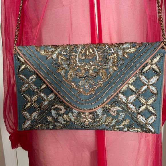 Beaded Floral Golden Clutch Purse with strap - Picture 4 of 12